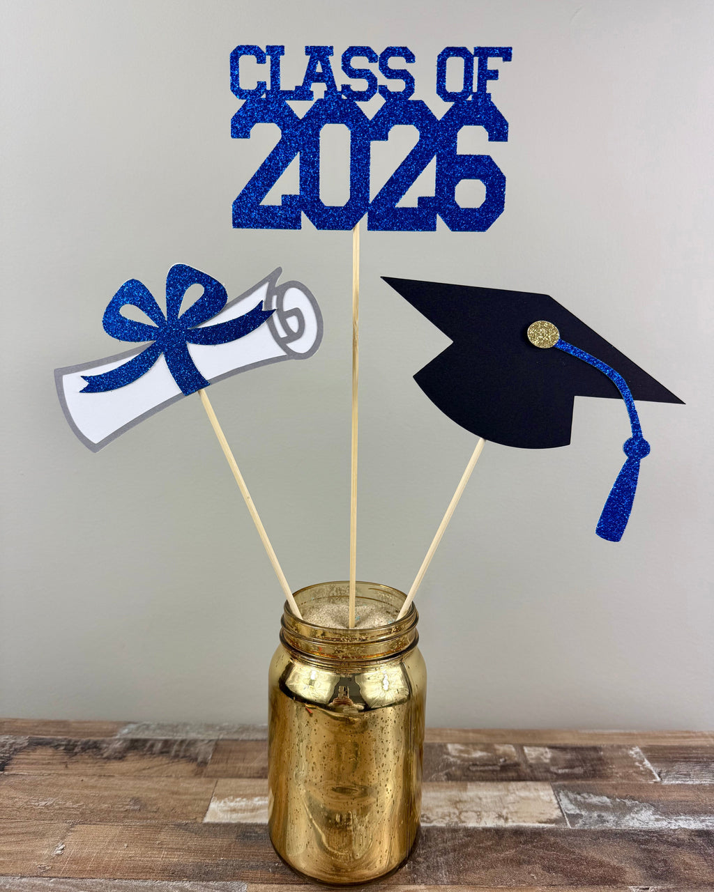 2026 Graduation Party Centerpiece Picks: Cap, Diploma, Class of 2026